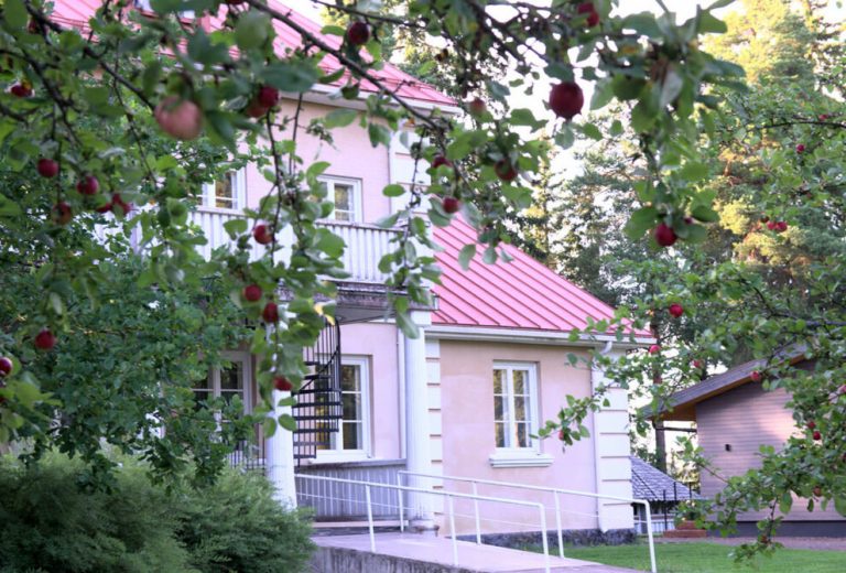 gallerianosto kartanon ulkokuvat